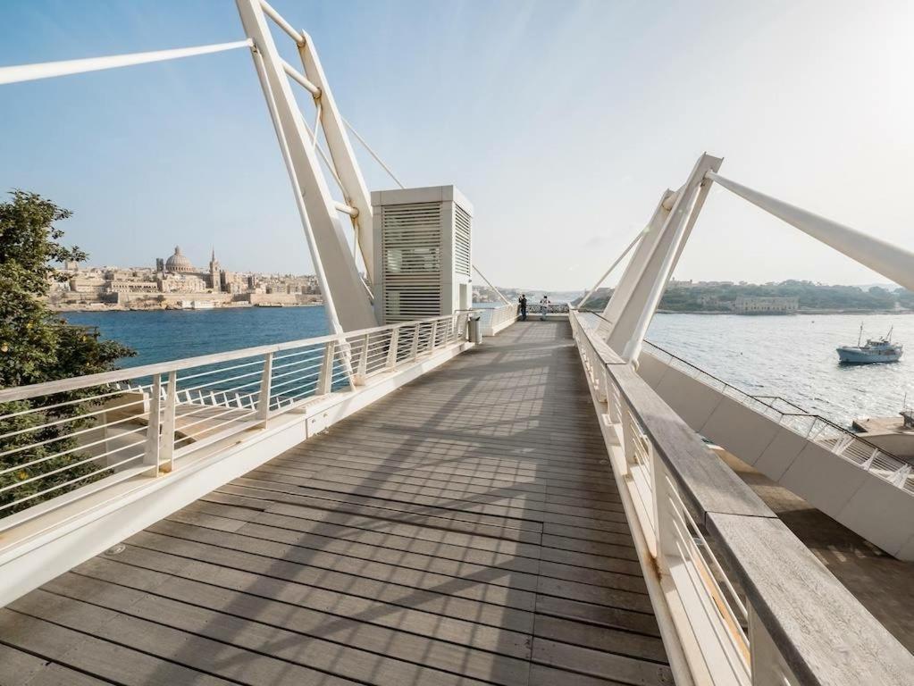 Deluxe Apartment With Valletta And Harbour Views Σλιέμα Εξωτερικό φωτογραφία